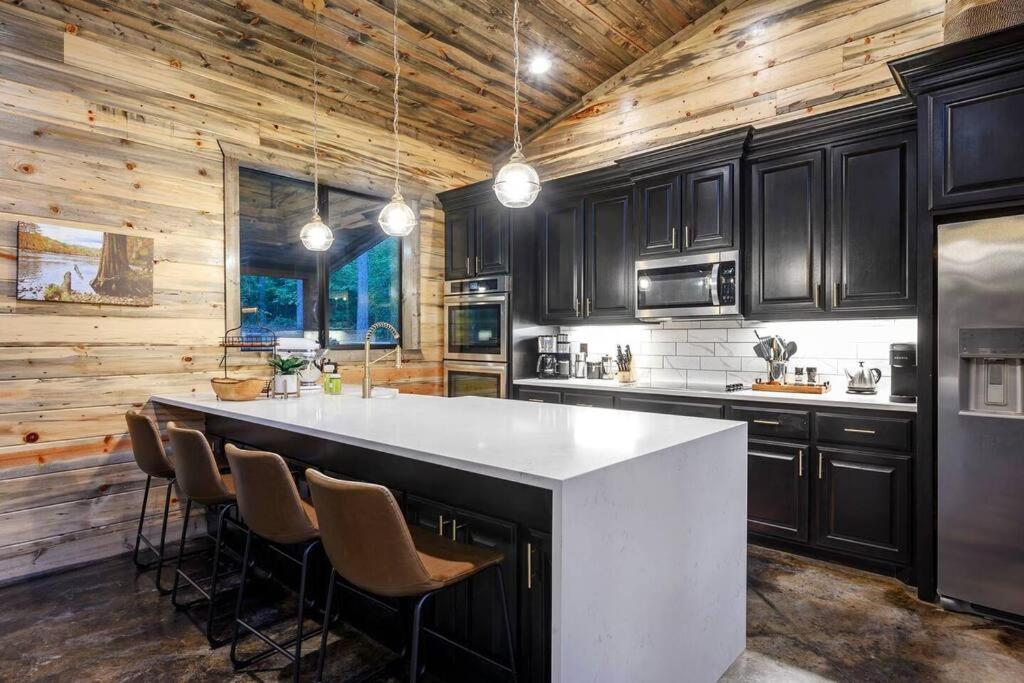 Ember Skye Cabin - 2 Bdr & Bunk Nook/2.5 Bath Broken Bow Εξωτερικό φωτογραφία