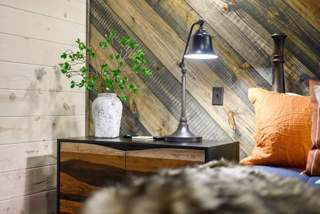 Ember Skye Cabin - 2 Bdr & Bunk Nook/2.5 Bath Broken Bow Εξωτερικό φωτογραφία