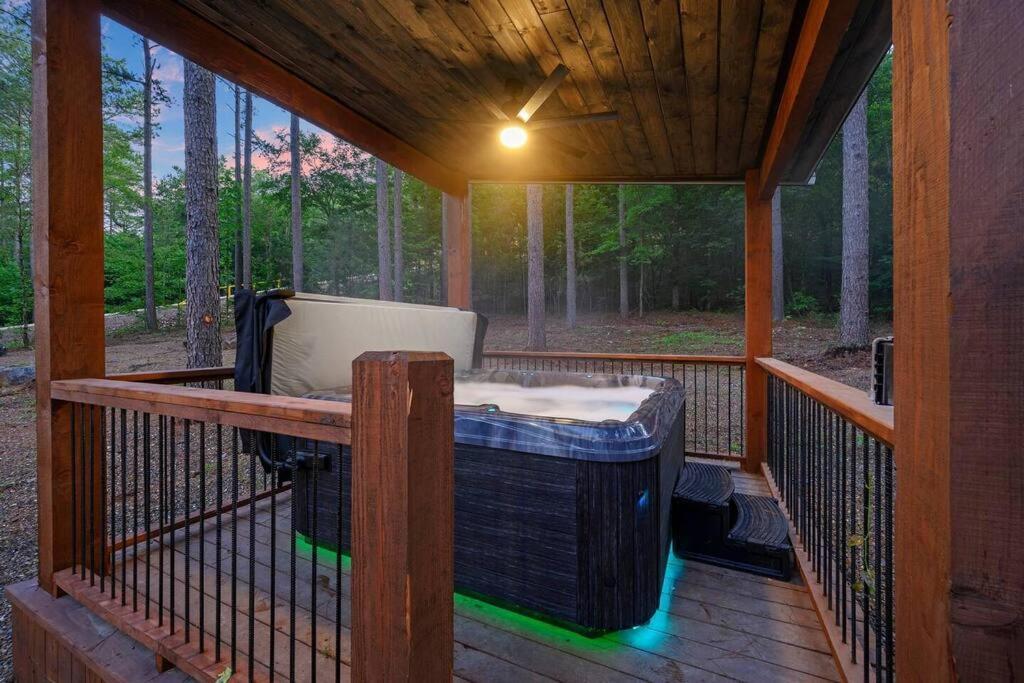 Ember Skye Cabin - 2 Bdr & Bunk Nook/2.5 Bath Broken Bow Εξωτερικό φωτογραφία