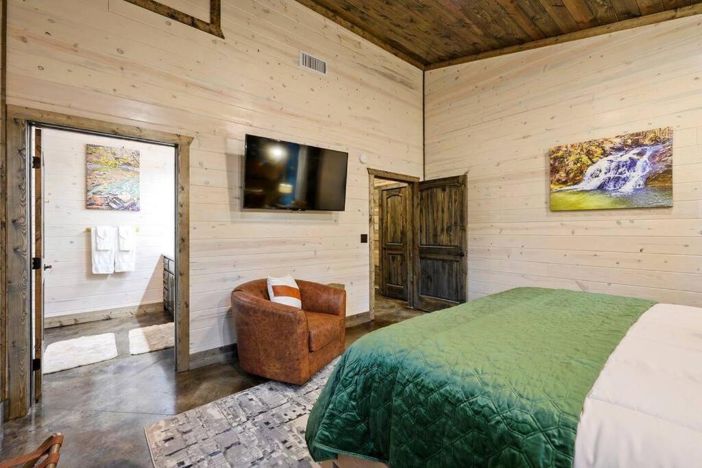 Ember Skye Cabin - 2 Bdr & Bunk Nook/2.5 Bath Broken Bow Εξωτερικό φωτογραφία
